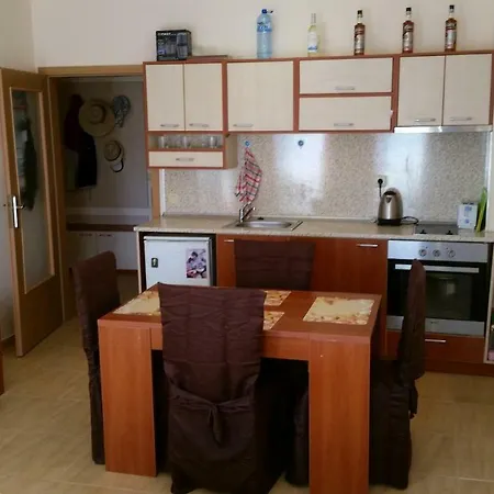 Aqua Dreams - New Wifi Apartment